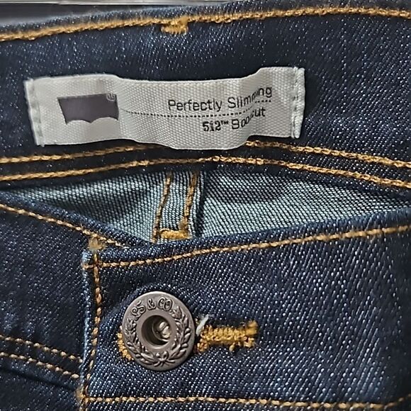 Levi's 512 Slimming Jeans - Picture 2 of 6
